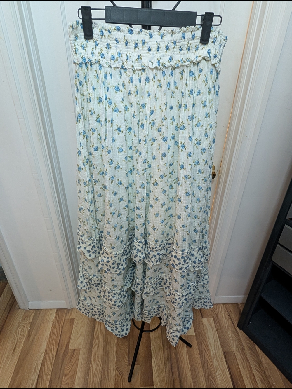 Fp One Smocked Waist Floral Maxi Skirt - Blue on Cream Size XL